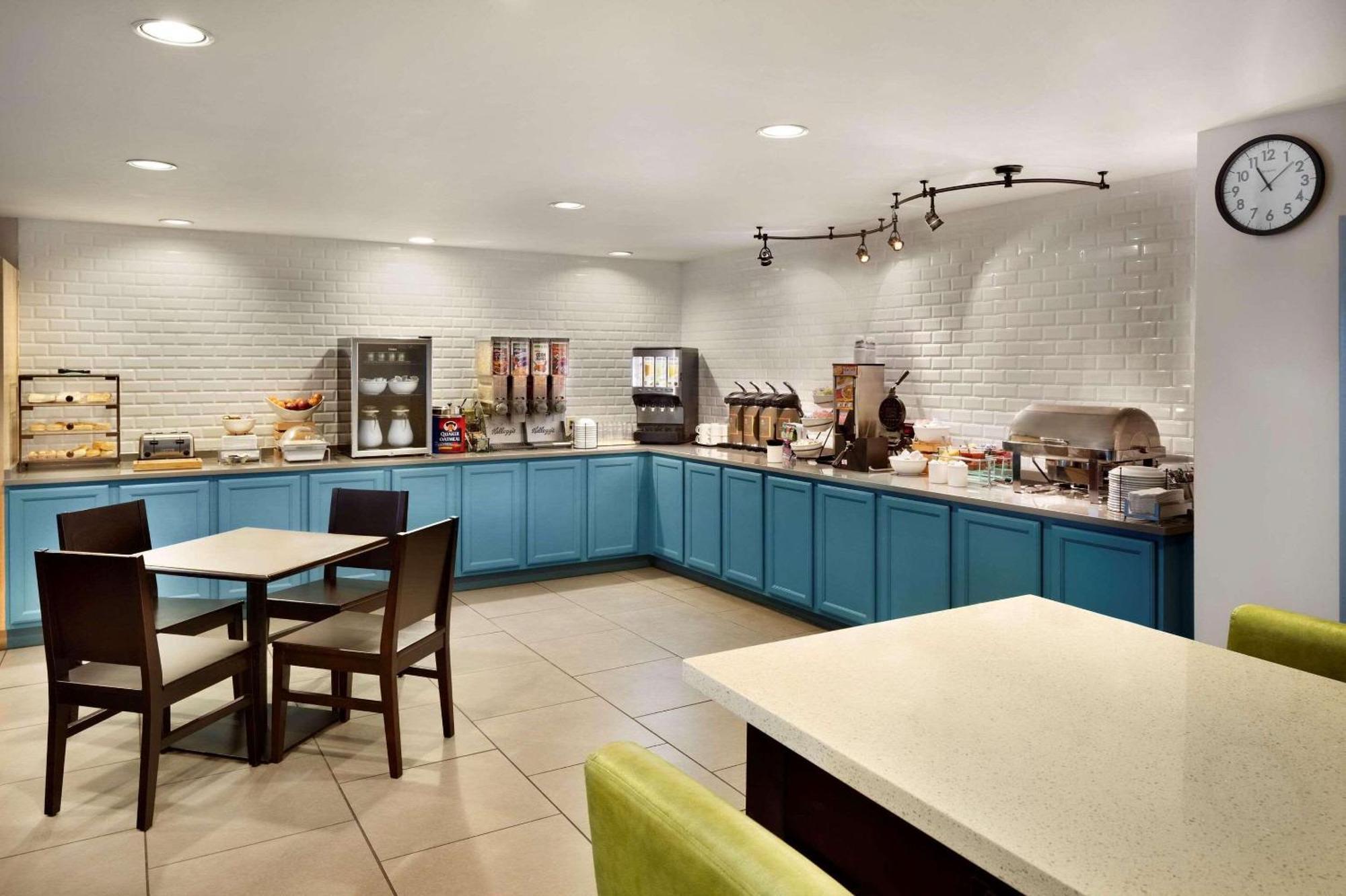 Country Inn & Suites By Radisson, Louisville East, Ky ภายนอก รูปภาพ